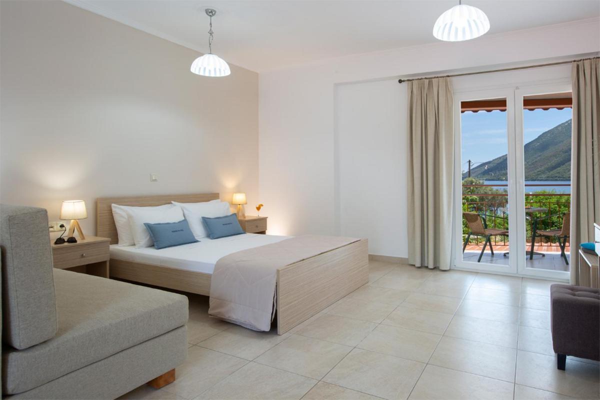 Menes Hotel Geni  Luaran gambar